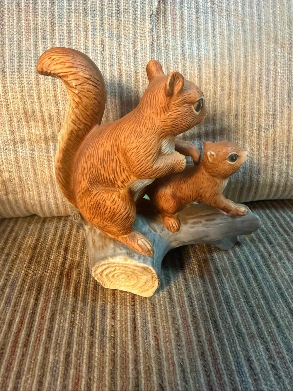 Vintage Brown Squirrel Figurine Home Accent - Decorative Woodland Sculpture